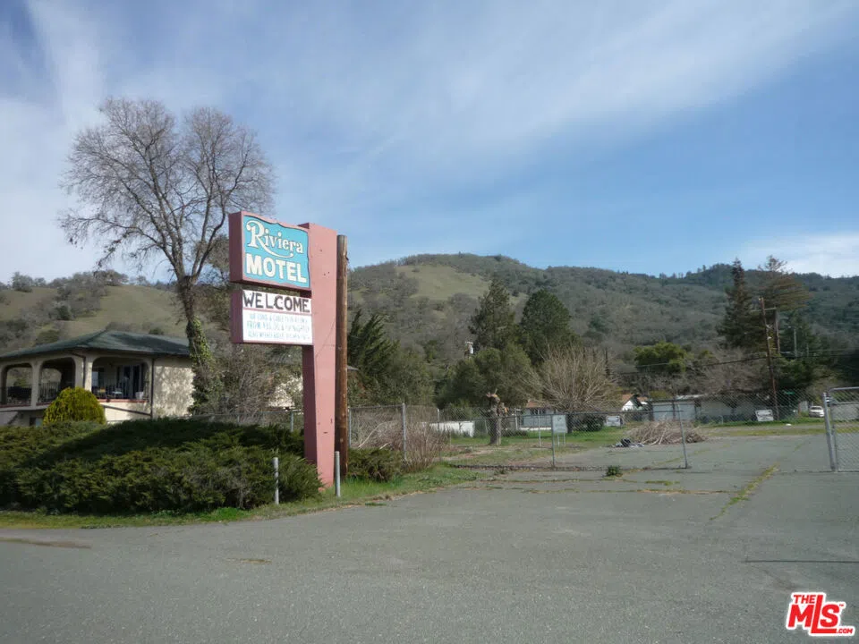 6900 Frontage Road Lucerne, CA 95458