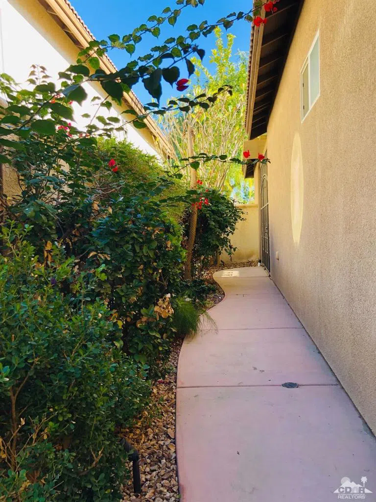 49535 Redford Way Indio, CA 92201