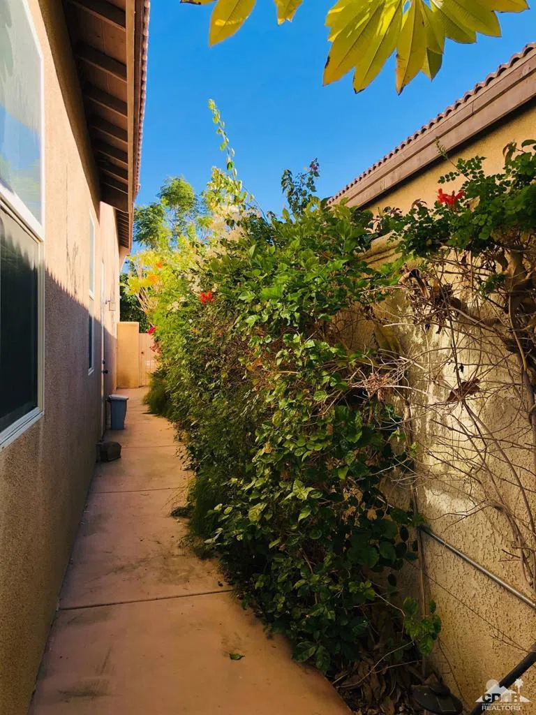 49535 Redford Way Indio, CA 92201