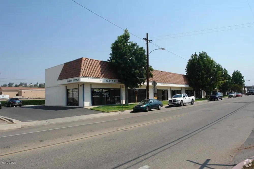 111 Poindexter Avenue #E&F Moorpark, CA 93021