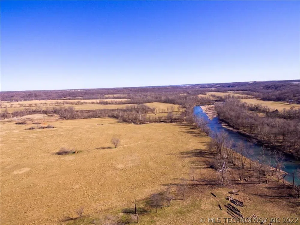 S 608 ROAD Watts, OK 74964