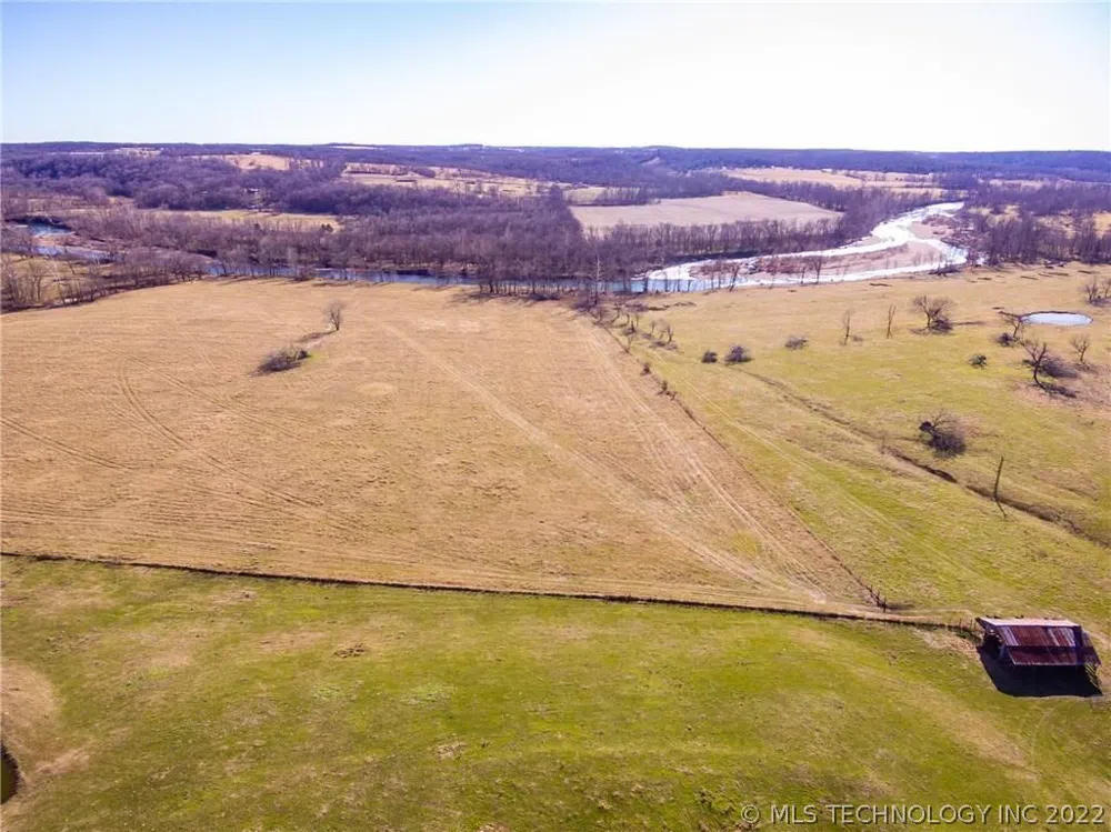 S 608 ROAD Watts, OK 74964