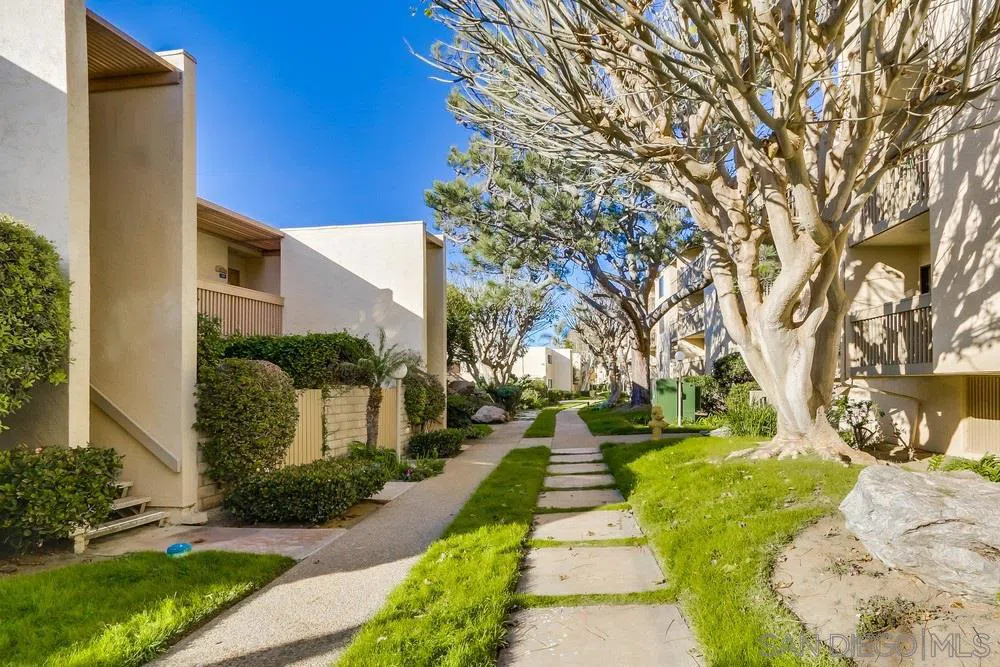 429 S Sierra Ave #331 Solana Beach, CA 92075