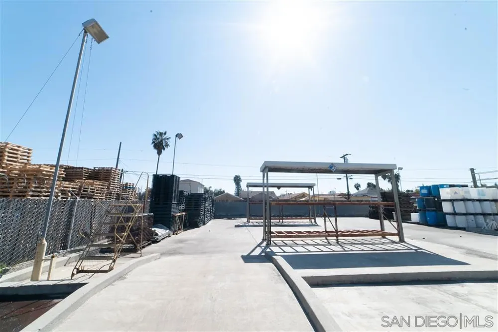 2929 Commercial St San Diego, CA 92113