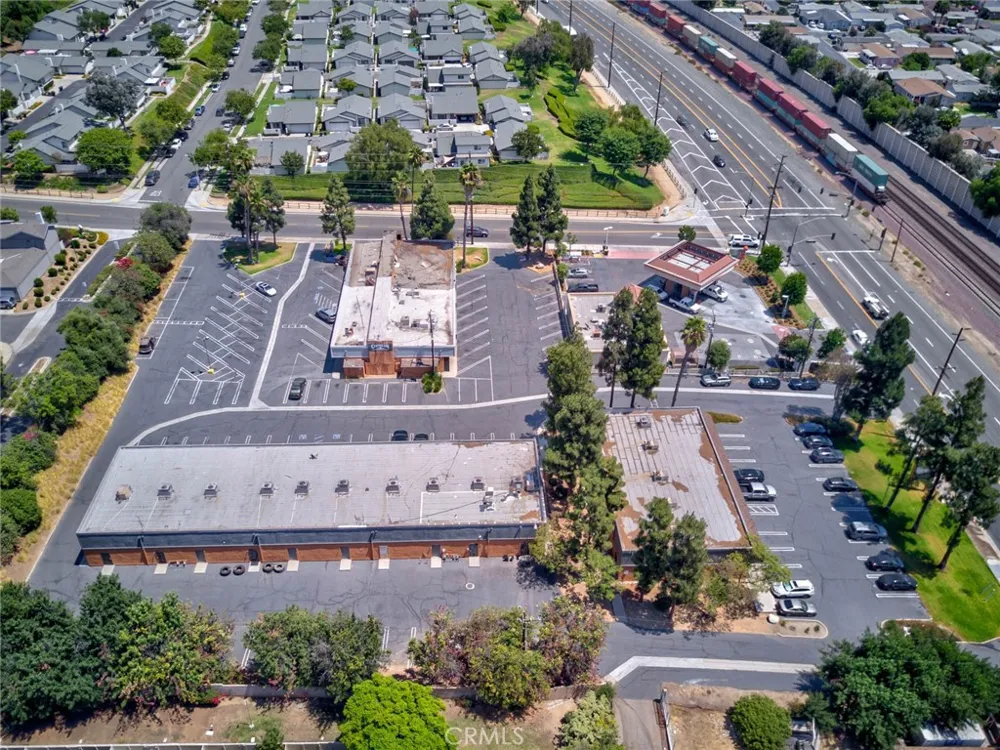 6821 Fairlynn Boulevard Yorba Linda, CA 92886
