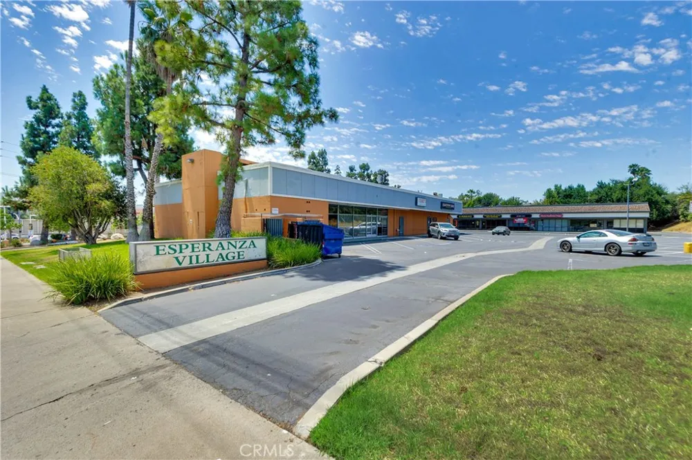 6821 Fairlynn Boulevard Yorba Linda, CA 92886