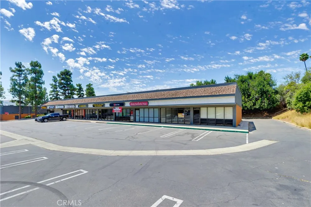 6821 Fairlynn Boulevard Yorba Linda, CA 92886