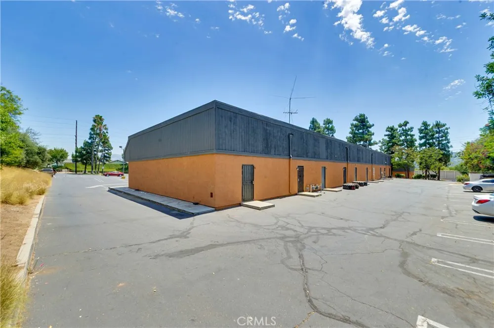 6821 Fairlynn Boulevard Yorba Linda, CA 92886