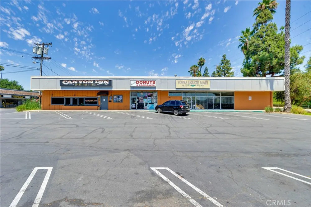 6821 Fairlynn Boulevard Yorba Linda, CA 92886