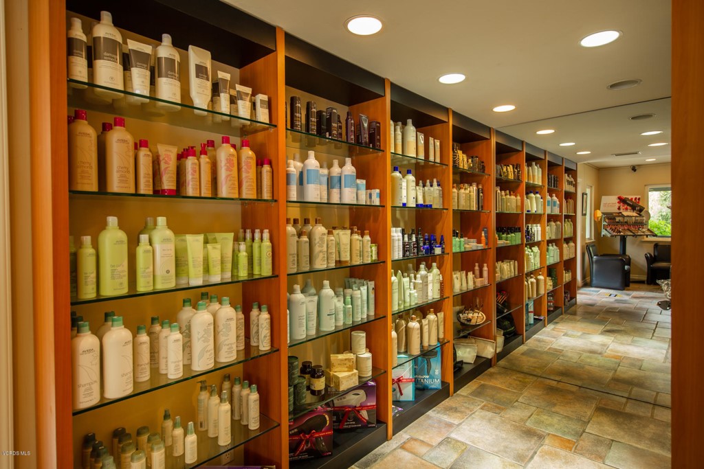 205 S Signal Street Ojai, CA 93023