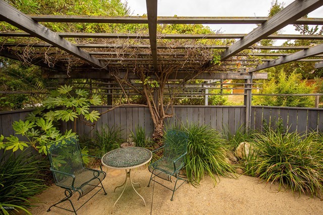 205 S Signal Street Ojai, CA 93023