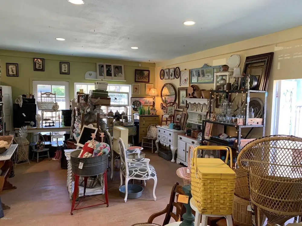 213 E High Street Moorpark, CA 93021
