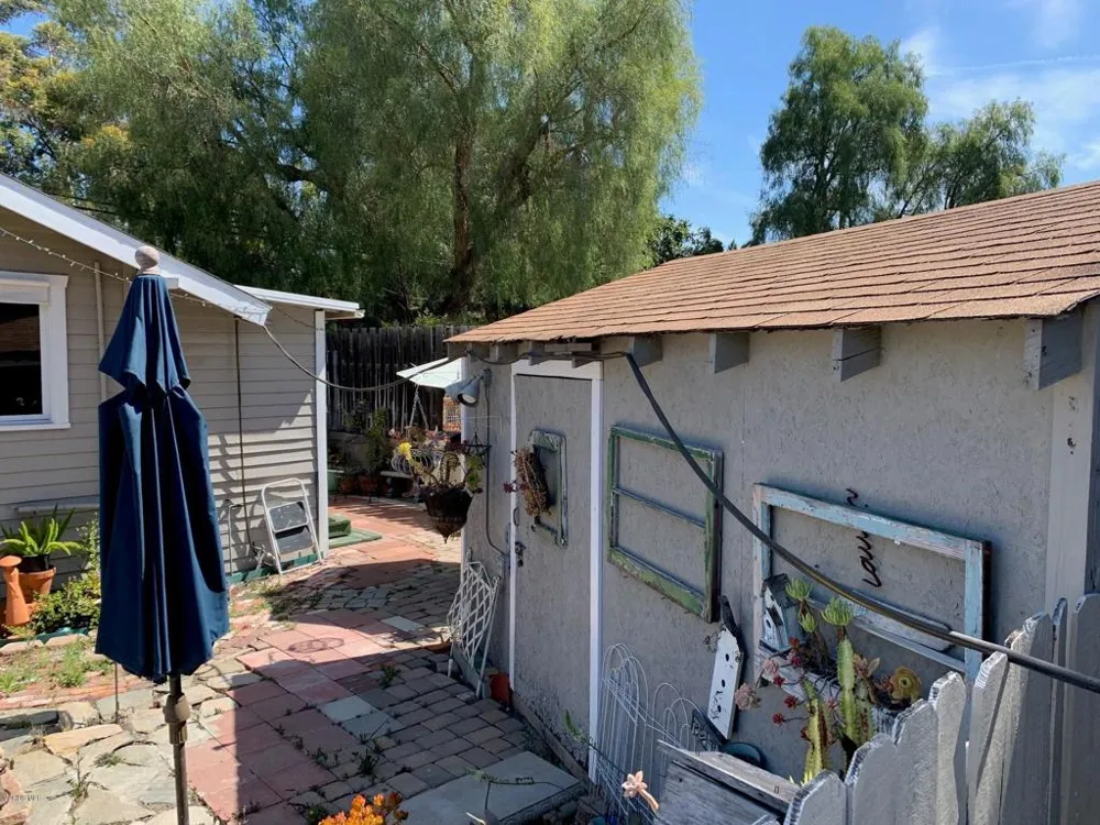 213 E High Street Moorpark, CA 93021