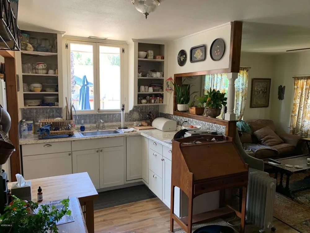 213 E High Street Moorpark, CA 93021