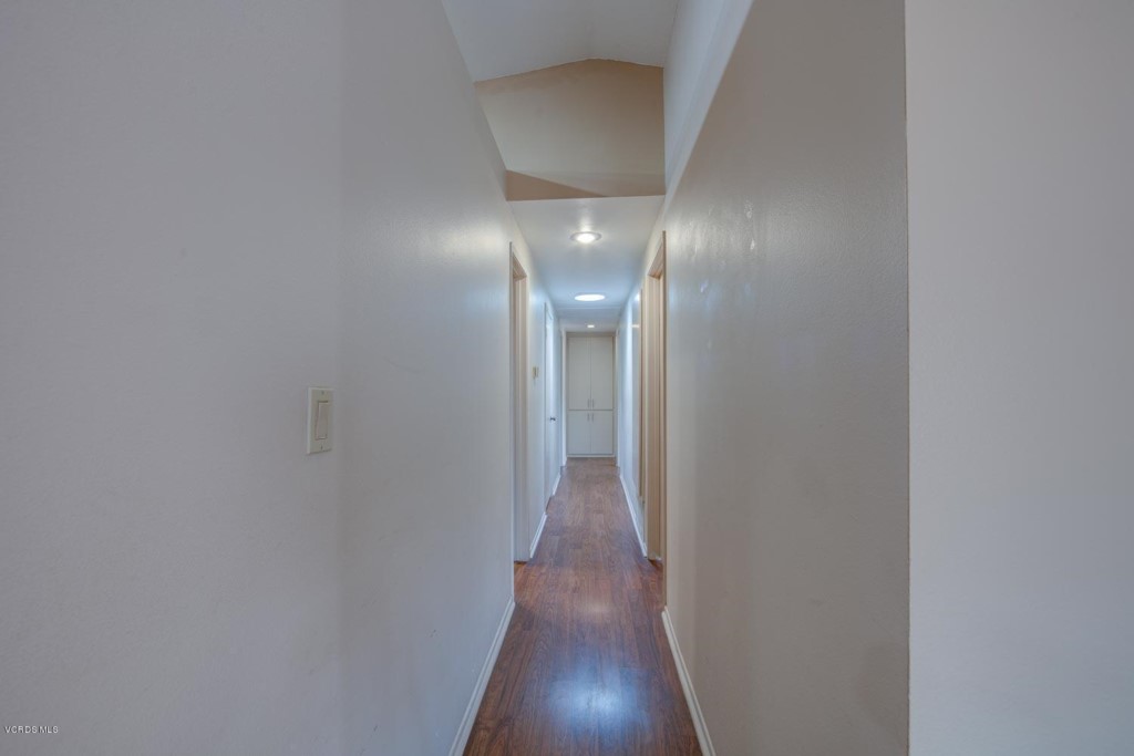 813 Calle Circulo Camarillo, CA 93010