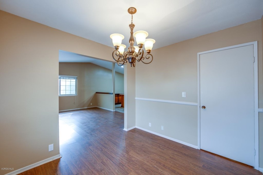 813 Calle Circulo Camarillo, CA 93010