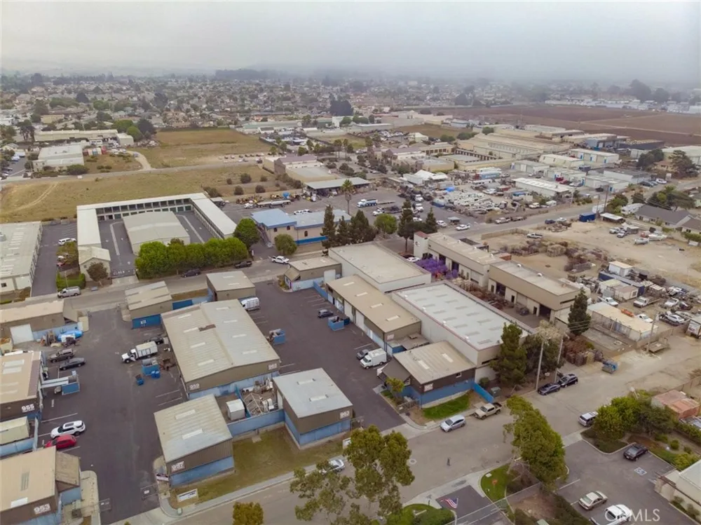 967 Huber Street Grover Beach, CA 93433