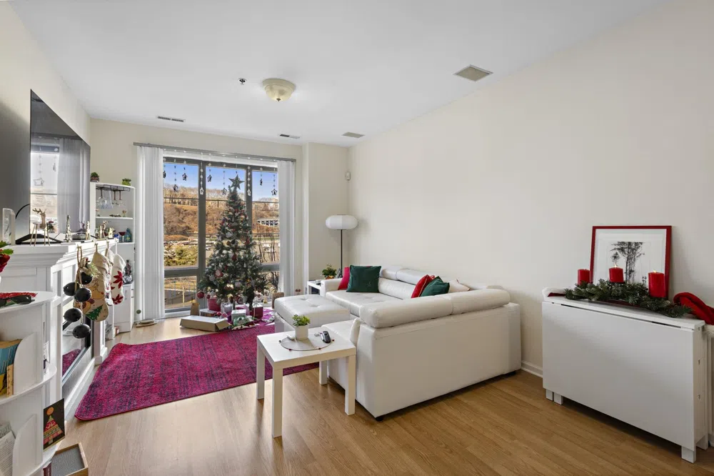 26 AVENUE AT PORT IMPERIAL #334