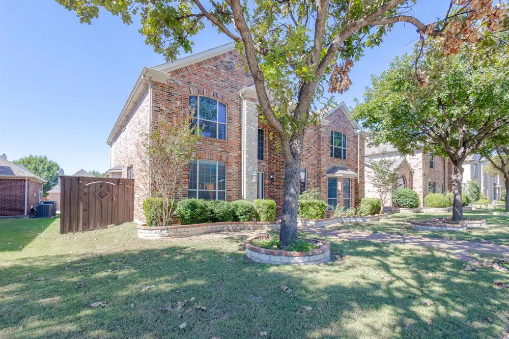 8021 Marine Blue Drive