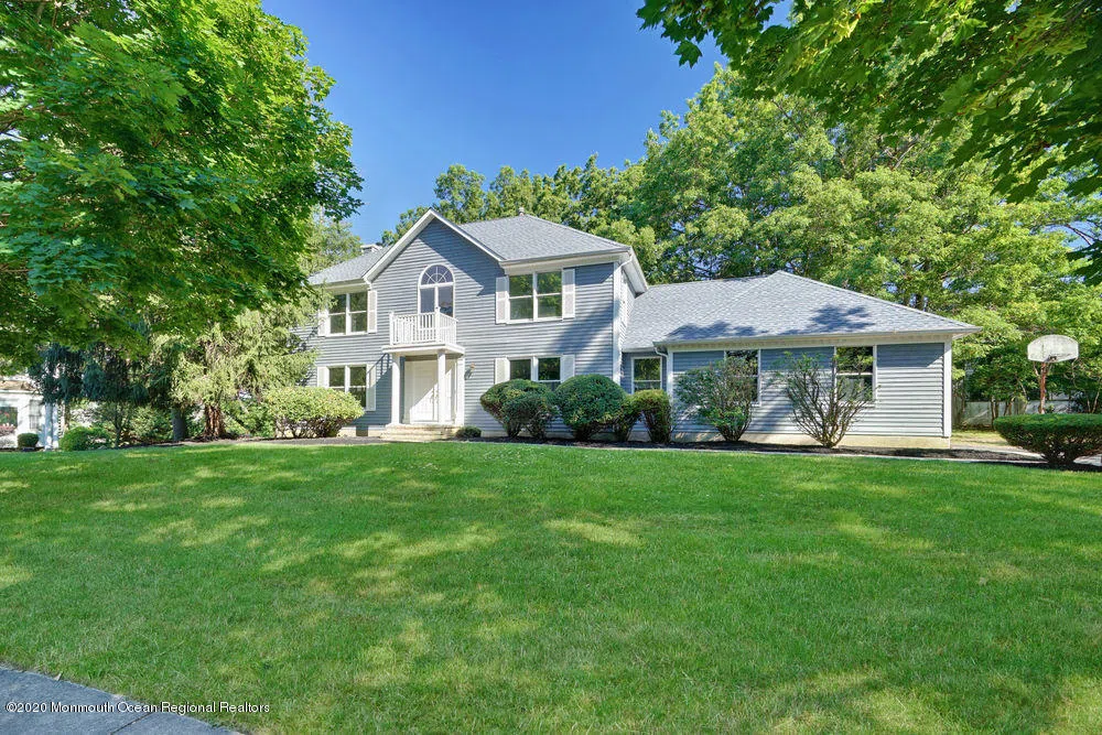 1220 Fox Hollow Drive