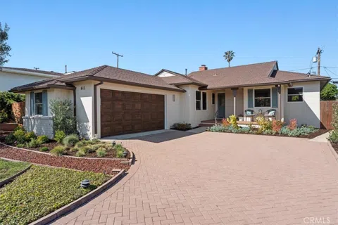 613 Camino De Encanto