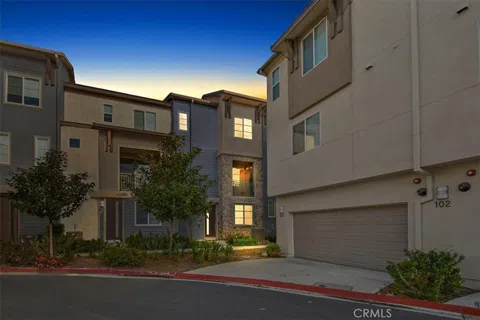 646 Savi Drive #103