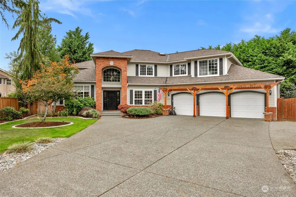 16608 56th Place W Lynnwood, WA 98037