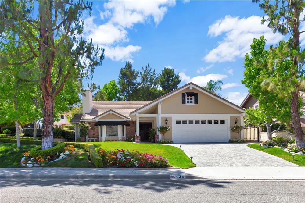 7035 E Country Club Lane Anaheim Hills, CA 92807