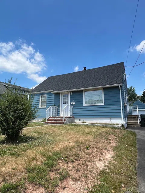 8 Hillside Avenue