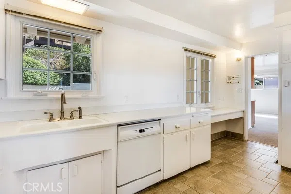 552 Via Del Monte Palos Verdes Estates, CA 90274
