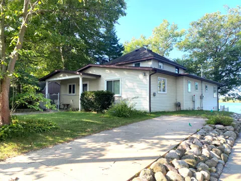 927 Beechwood Point Drive