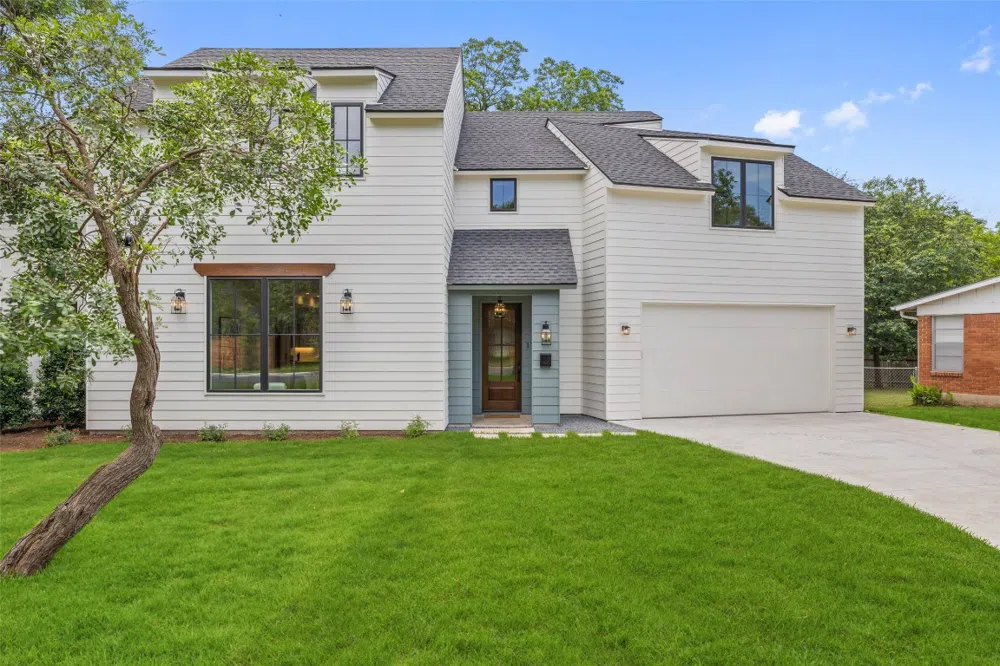 1701 Forest Hill Drive