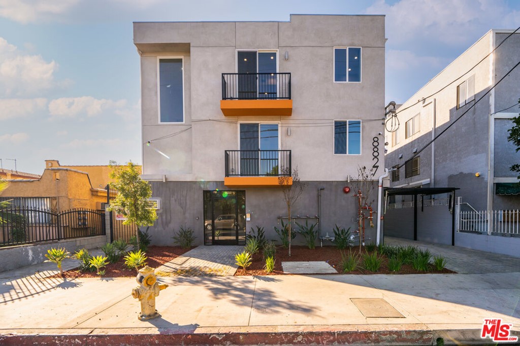 8827 VAN NUYS BOULEVARD