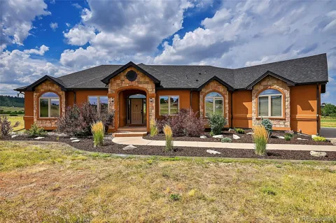 1685 Castlewood Drive