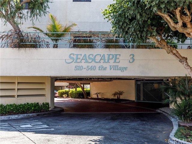 510 The Village #201