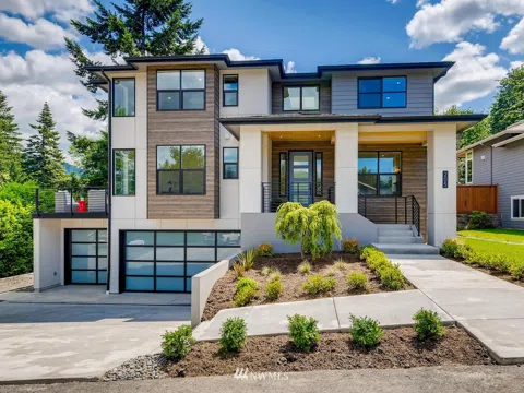 205 SW GIBSON LANE