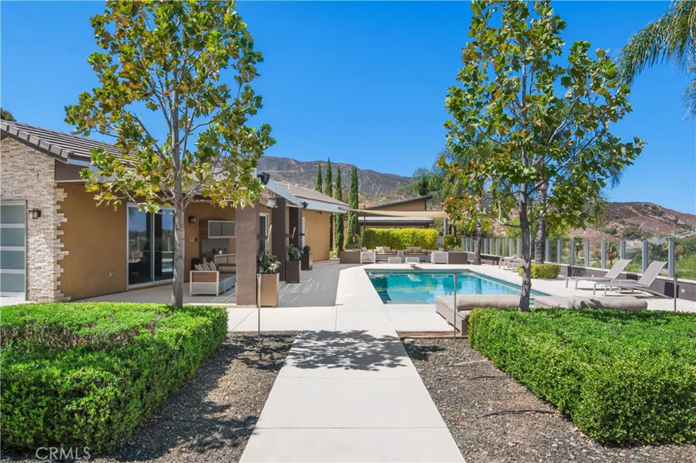 1264 Duxbury Circle Corona, CA 92882