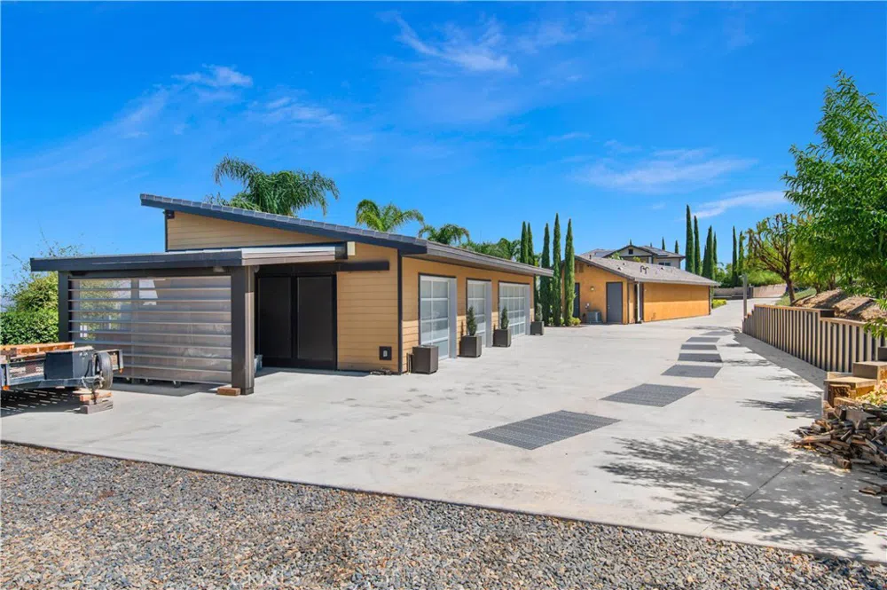 1264 Duxbury Circle Corona, CA 92882