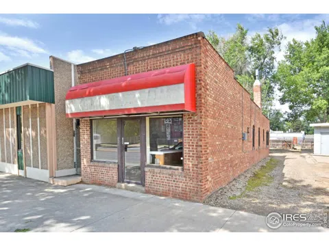 831 Main Street