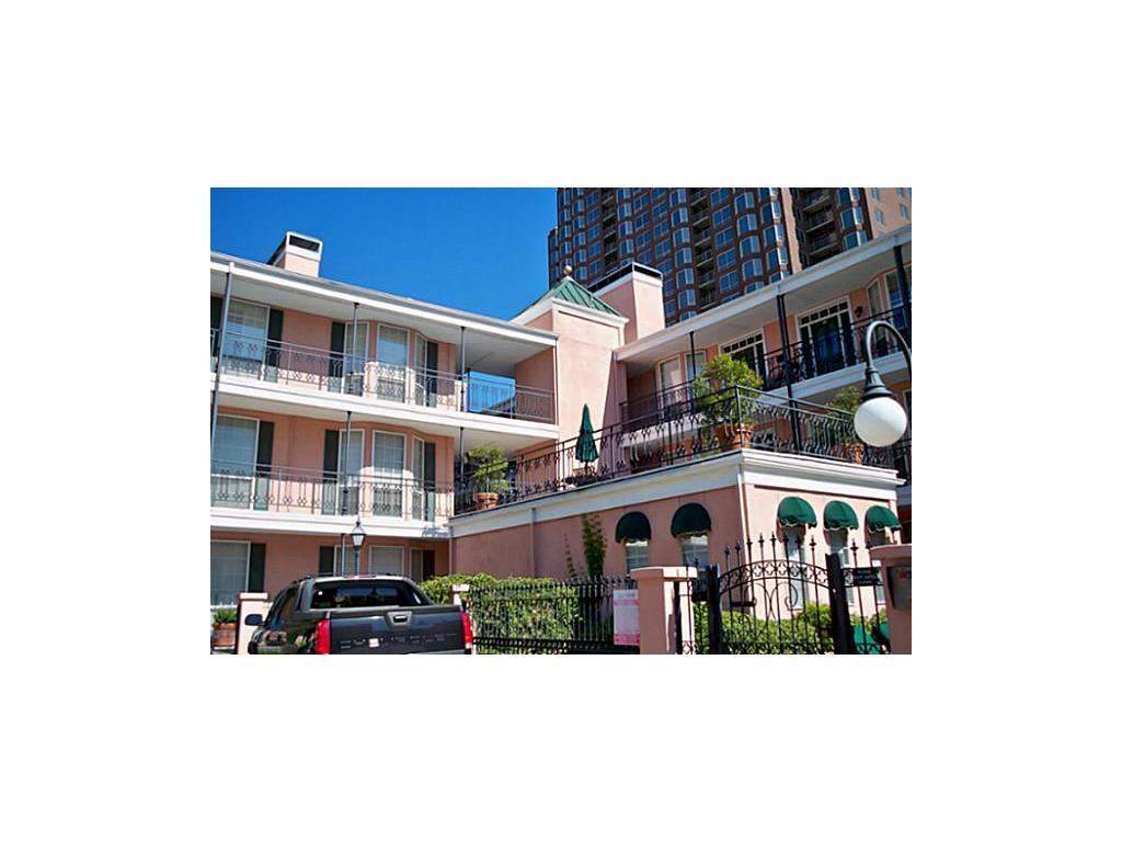 3208 COLE Avenue #1304