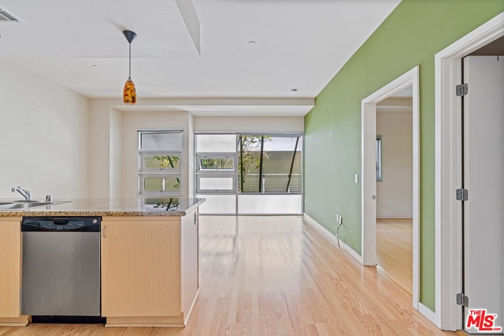 630 W 6th Street #408