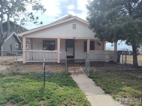 711 Cherry Avenue