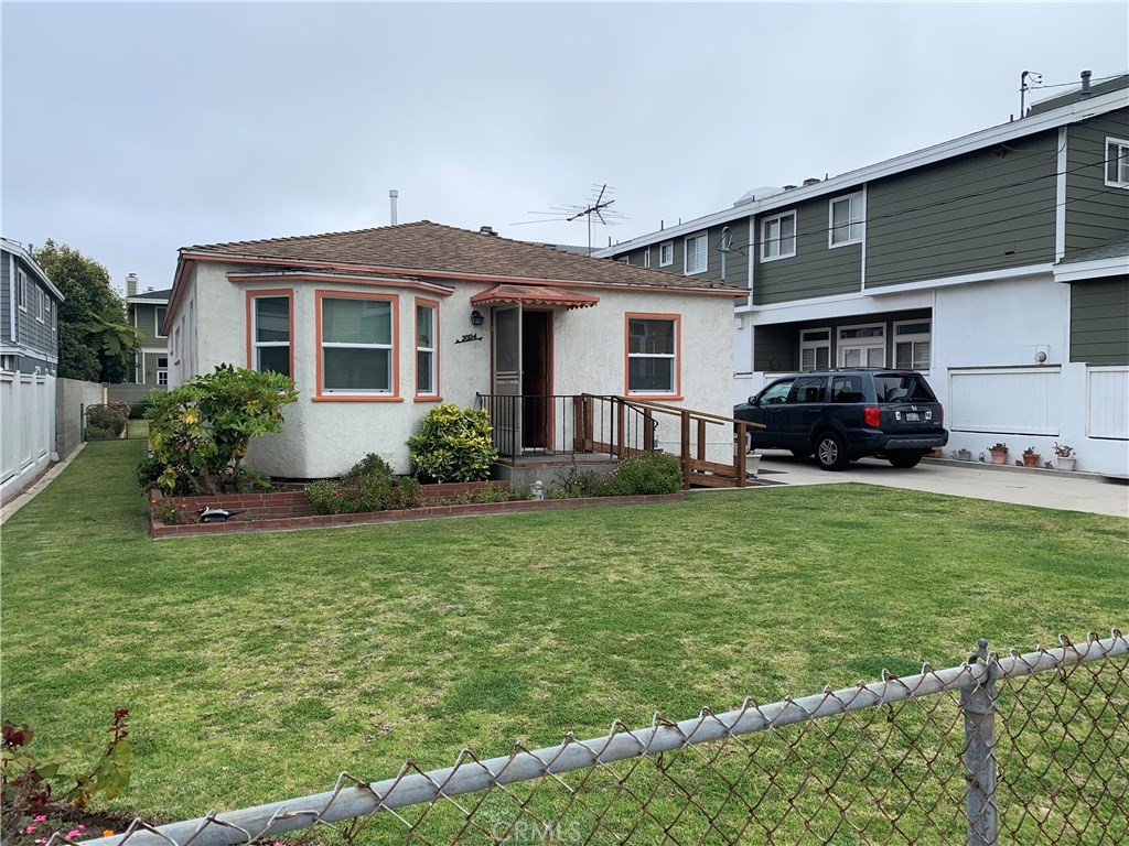 2004 Graham Avenue Redondo Beach, CA 90278