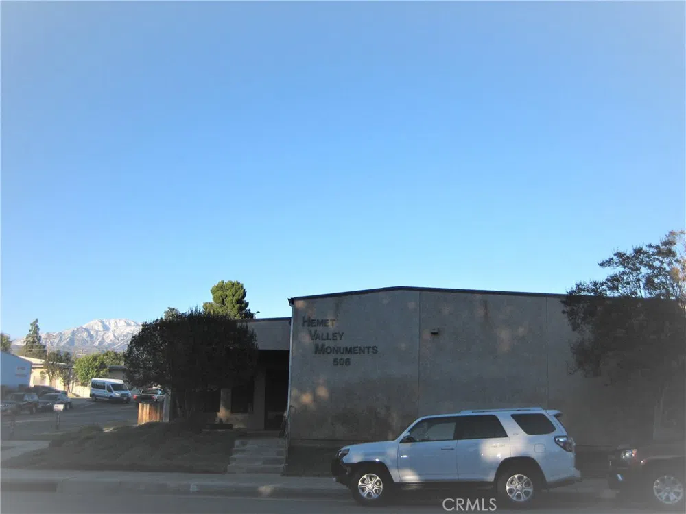 506 Wellwood Avenue Beaumont, CA 92223