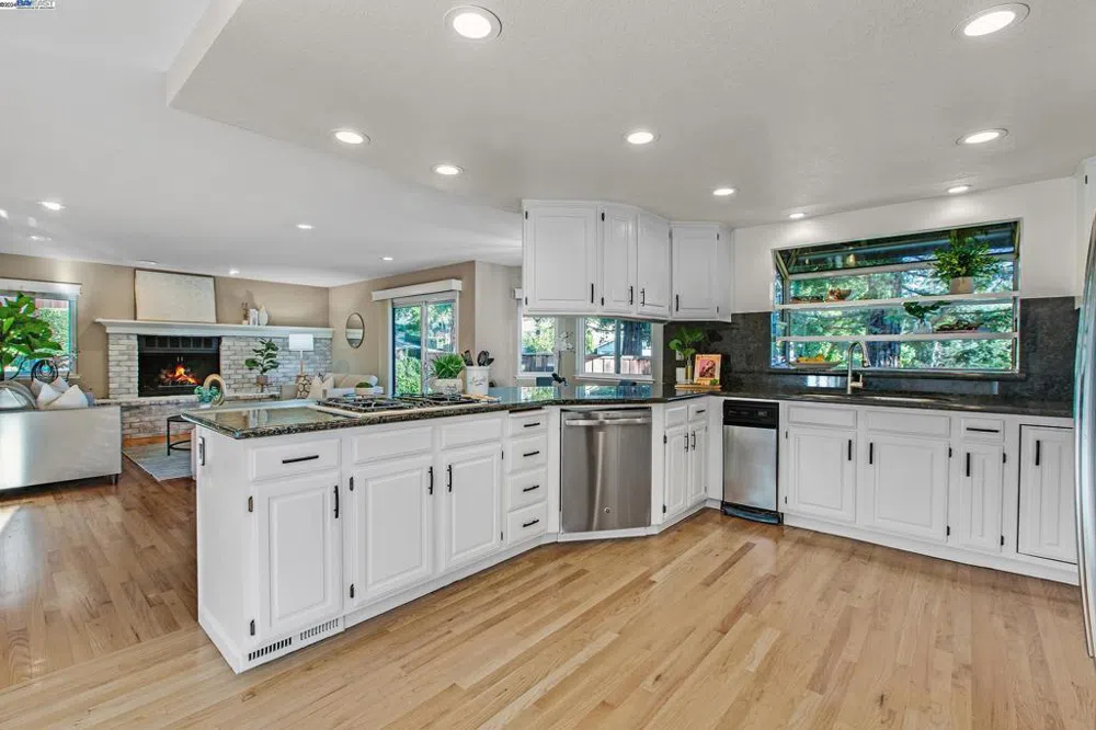 9484 Alcosta Blvd San Ramon, CA 94583