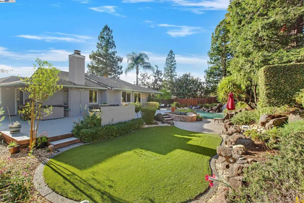 9484 Alcosta Blvd San Ramon, CA 94583
