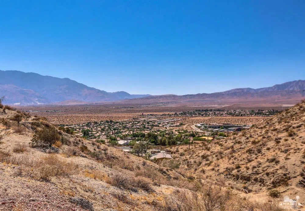 8917 Calle De Vecinos Desert Hot Springs, CA 92240