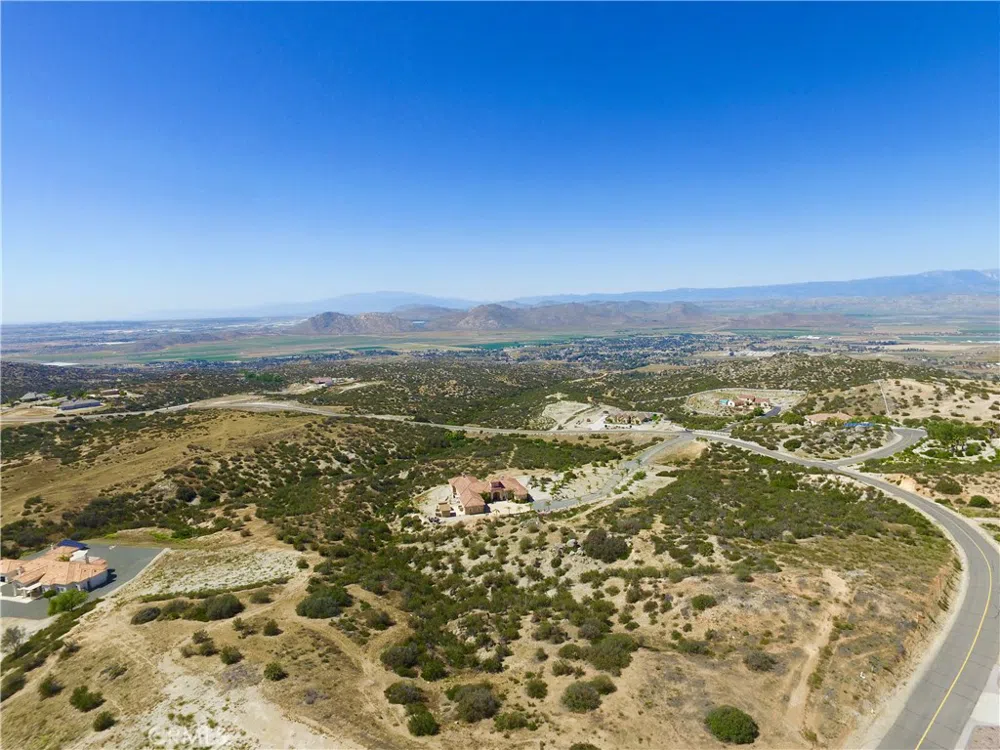 31715 Via Del Senor Homeland, CA 92548