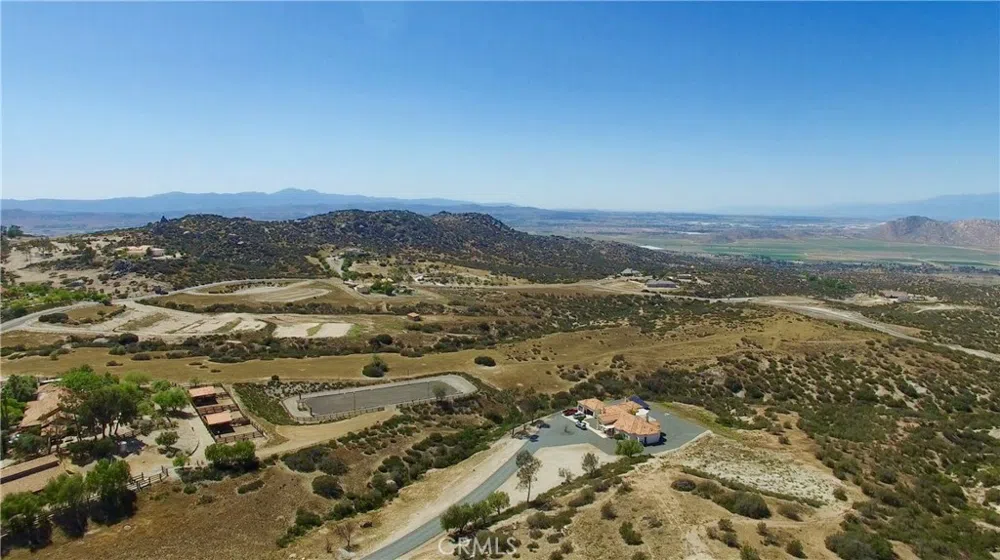 31715 Via Del Senor Homeland, CA 92548