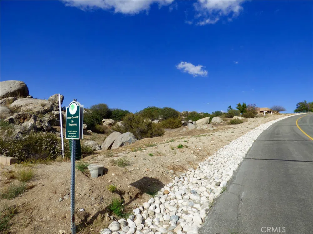 31715 Via Del Senor Homeland, CA 92548